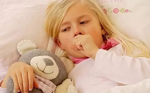 小孩起床咳嗽是怎么回事？小孩起床咳嗽厉害的原因